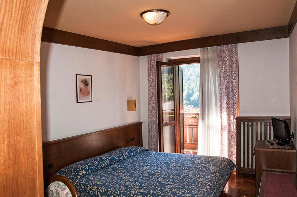 Hotel Carlone Брегуццо Екстер'єр фото