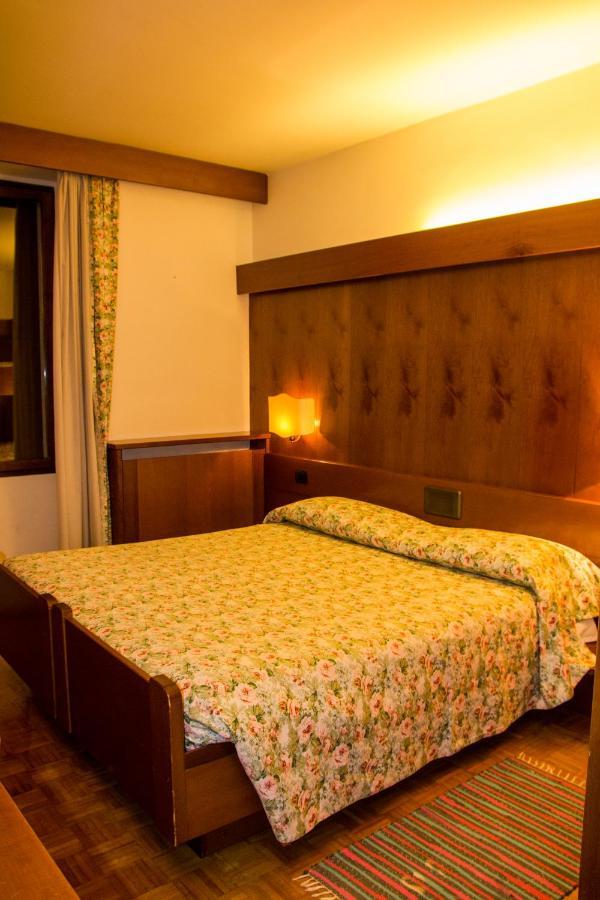 Hotel Carlone Брегуццо Екстер'єр фото